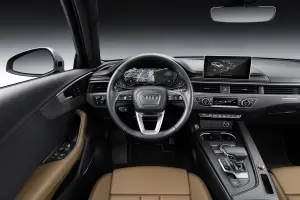 Audi A4 MY 2019  - 20