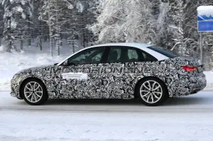 Audi A4 MY 2020 foto spia 12 dicembre 2018