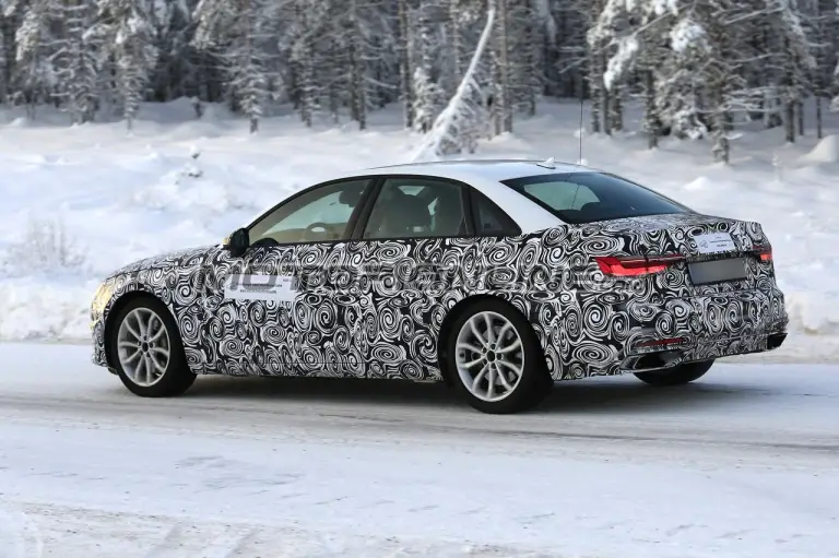 Audi A4 MY 2020 foto spia 12 dicembre 2018 - 18