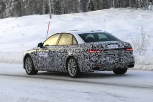 Audi A4 MY 2020 foto spia 12 dicembre 2018