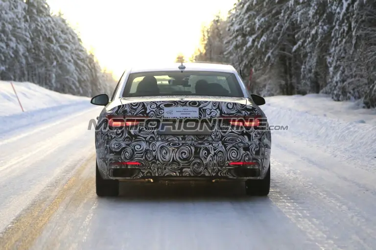 Audi A4 MY 2020 foto spia 12 dicembre 2018 - 21