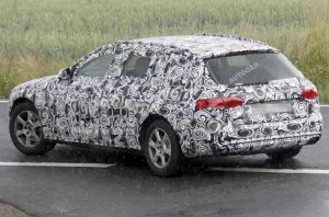 Audi A4 restyling foto spia luglio 2011