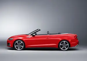 Audi A5 e S5 Cabriolet MY 2018 - nuova galleria - 14