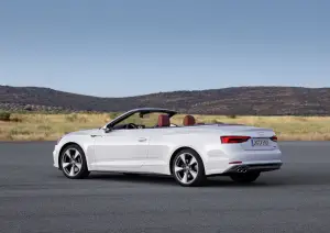 Audi A5 e S5 Cabriolet MY 2018 - nuova galleria - 24