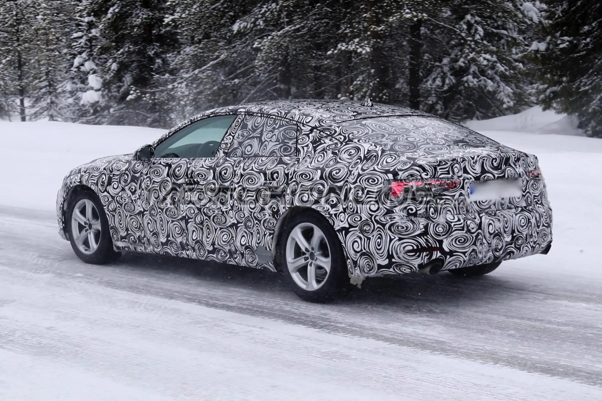 Audi A5 Sportback MY 2017 - Foto spia 01-04-2016 - 8