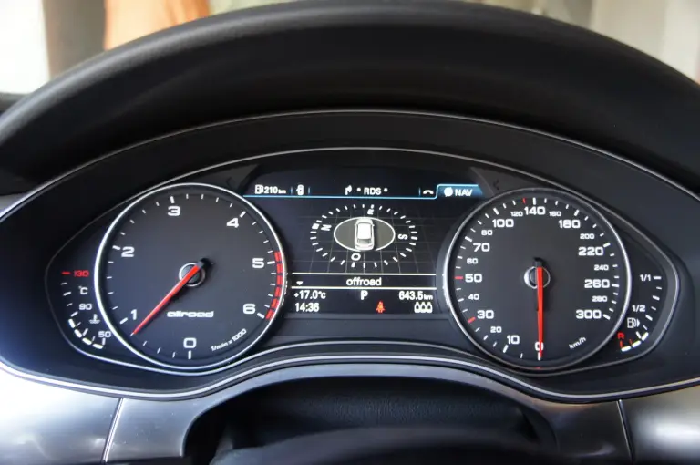 Audi A6 Allroad Quattro 204 CV - Primo contatto - 33