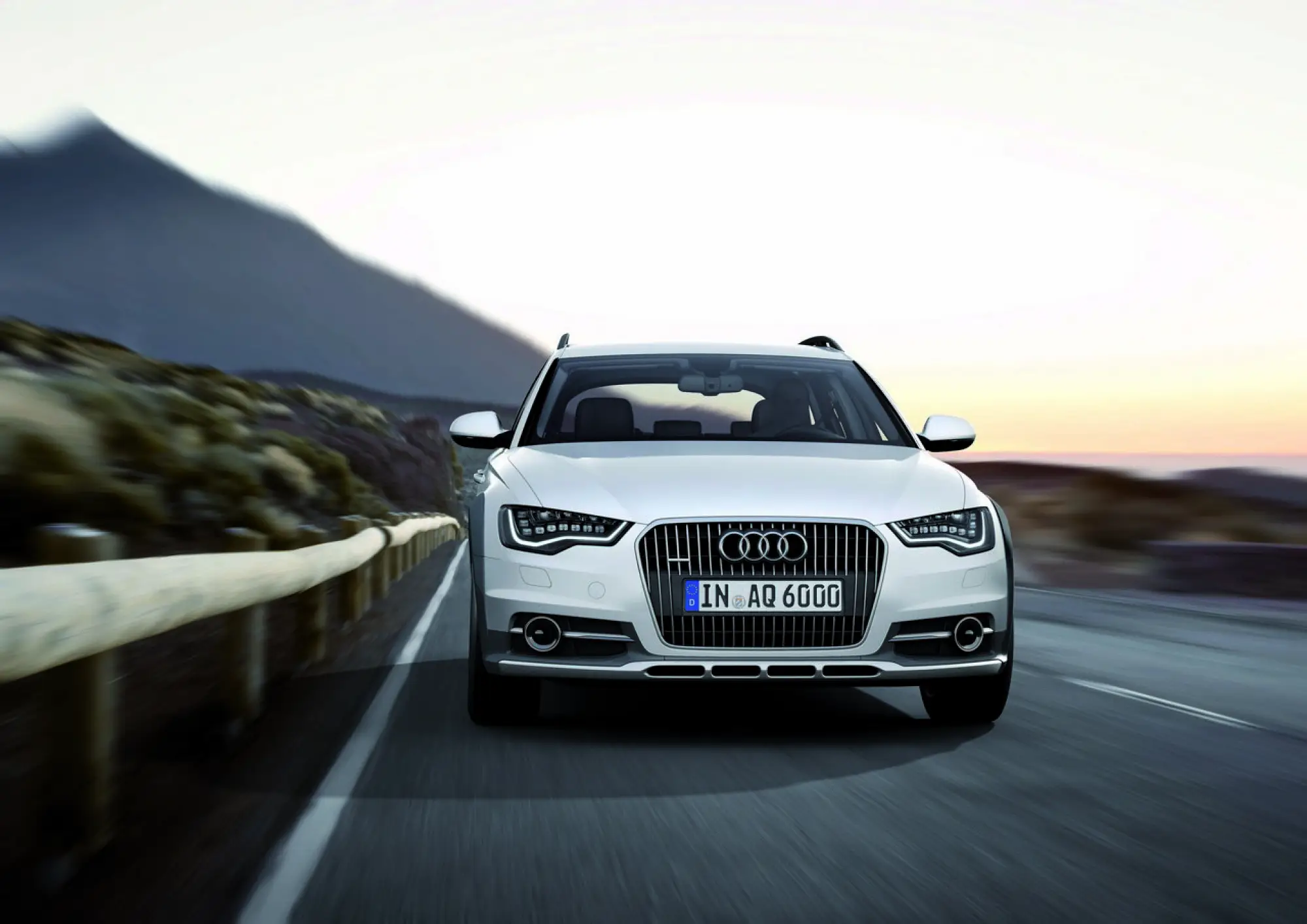 Audi A6 Allroad - 32