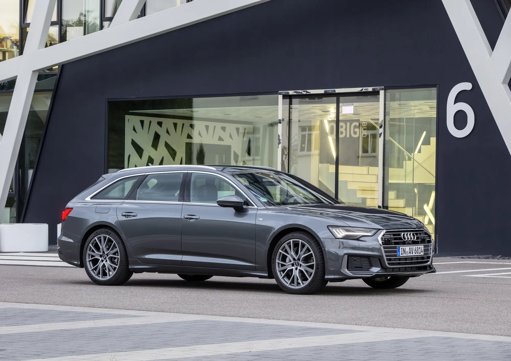 Audi A6 Avant 2018 - 113
