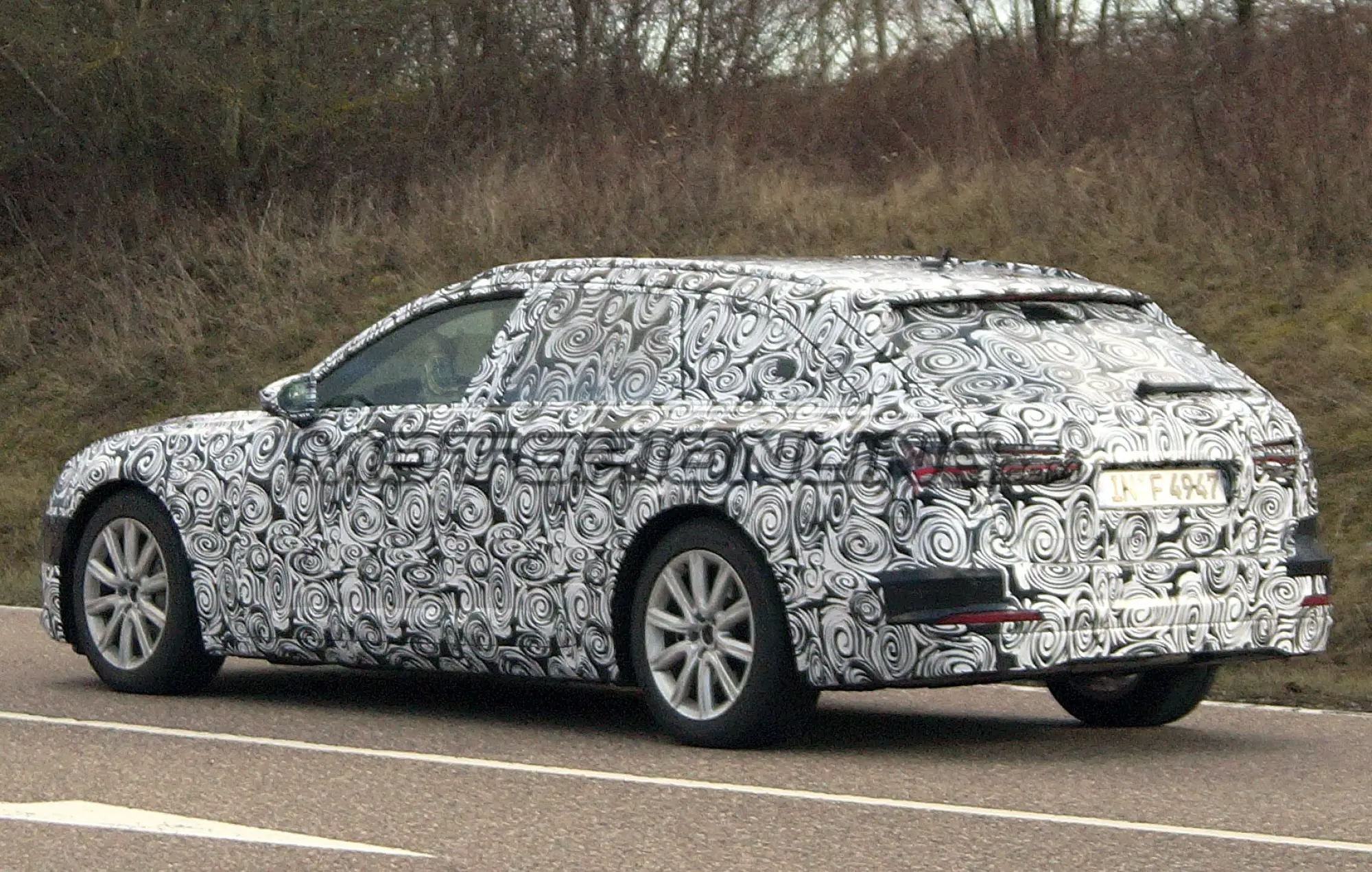 Audi A6 Avant MY 2019 - Foto spia 23-01-2018 - 5