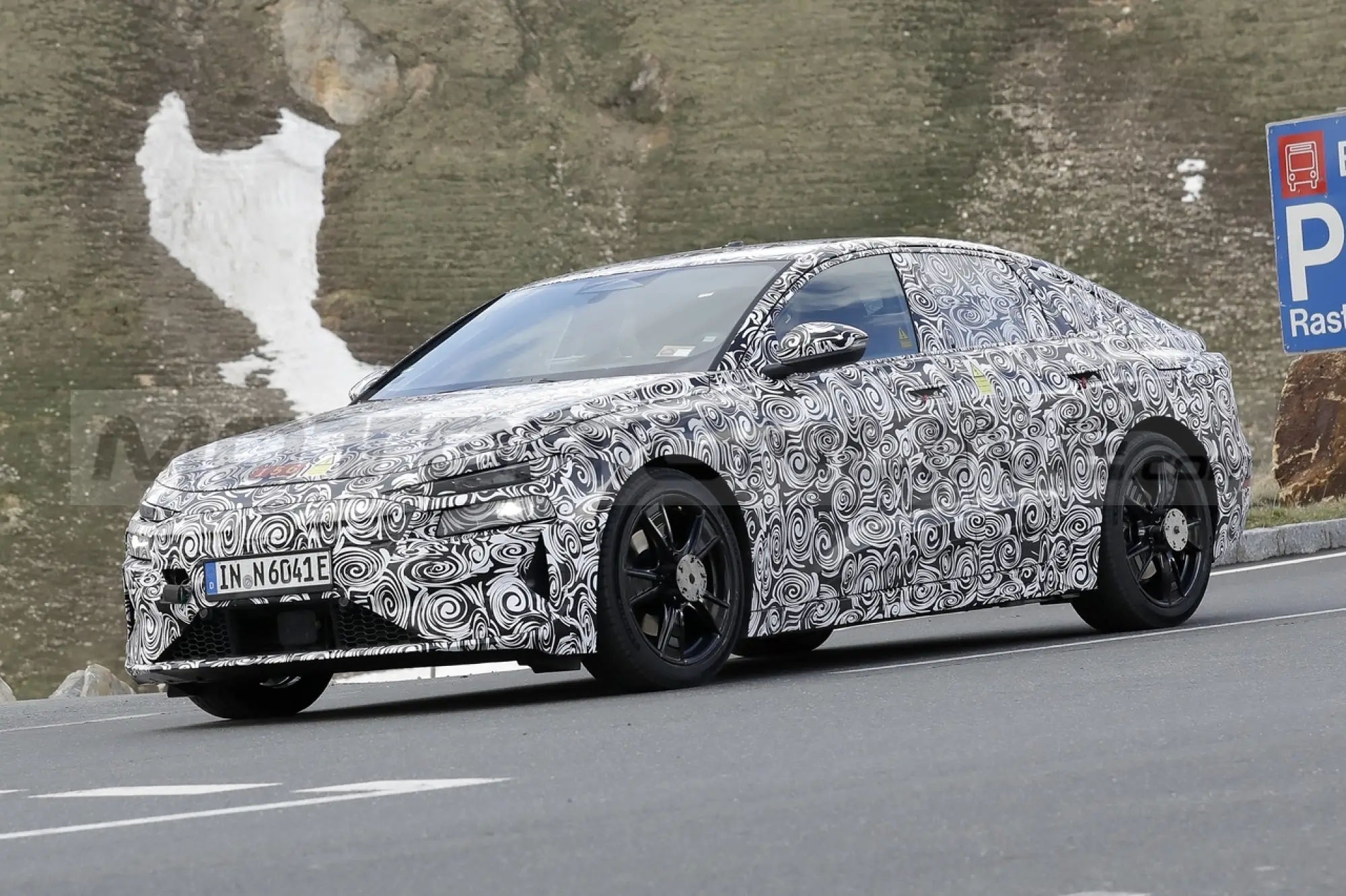Audi A6 e-tron - Foto Spia 31-05-2022 - 5