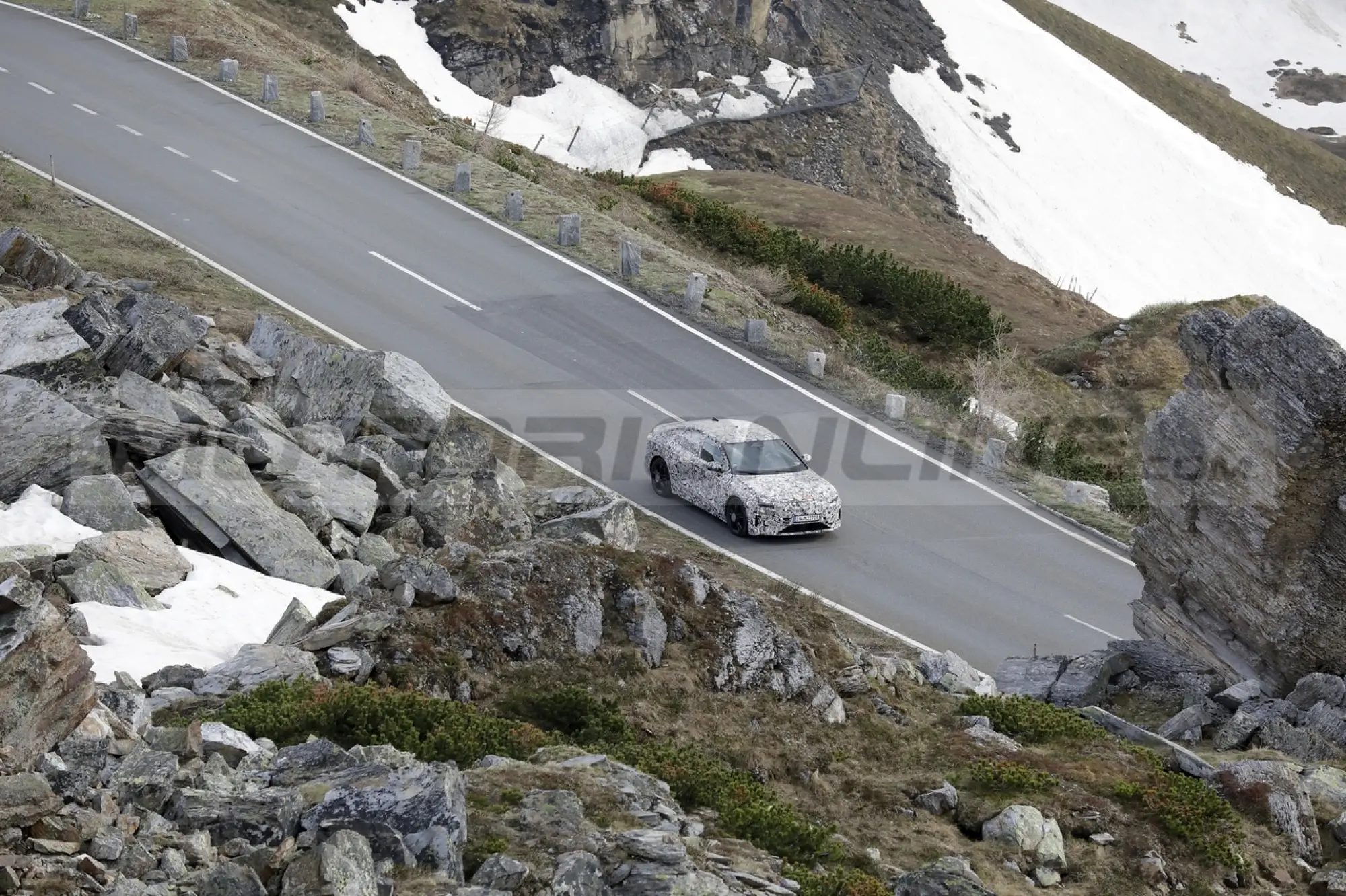 Audi A6 e-tron - Foto Spia 31-05-2022 - 27