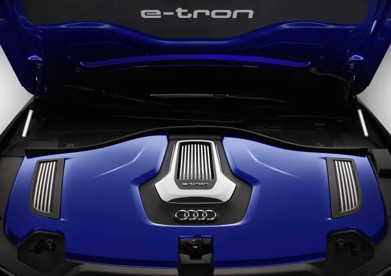 Audi A6 L e-tron - 14