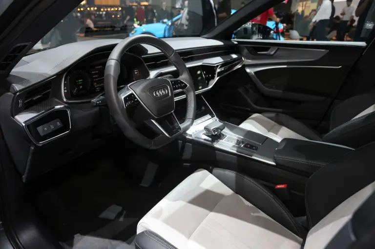 Audi A6 L - Salone di Ginevra 2019 - 3