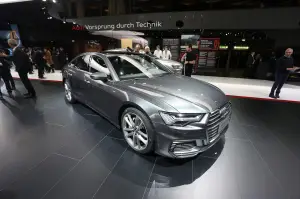 Audi A6 L - Salone di Ginevra 2019 - 9