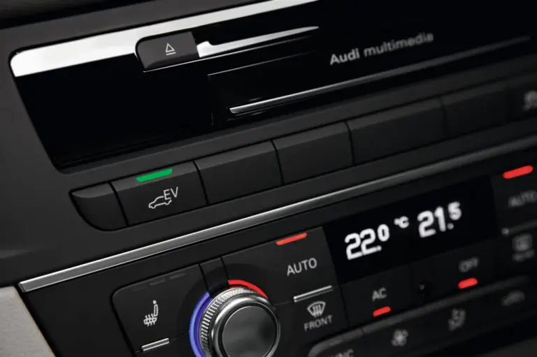 Audi A6 mega-gallery - 71