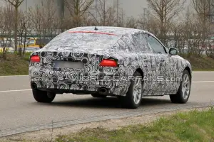 Audi A7: nuove foto spia