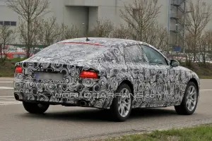Audi A7: nuove foto spia