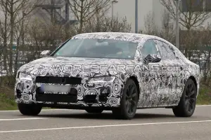 Audi A7: nuove foto spia