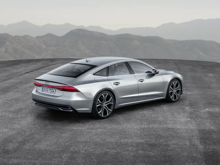 Audi A7 Sportback MY 2018 design esterno - 22