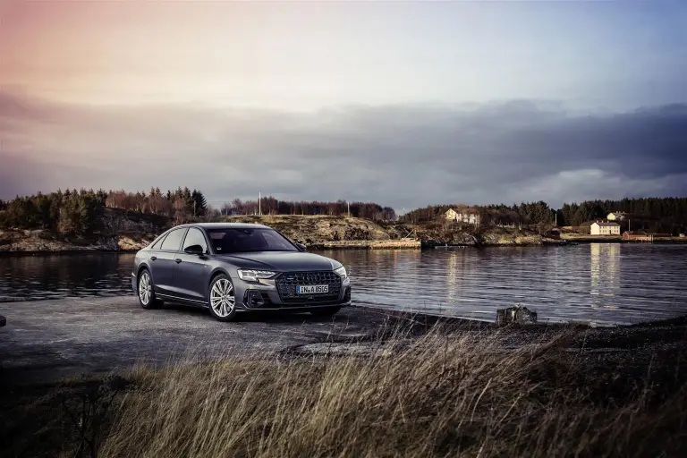 Audi A8 2022 - 16