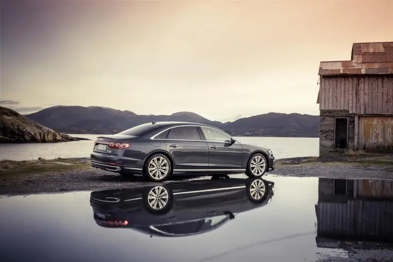 Audi A8 2022 - 8