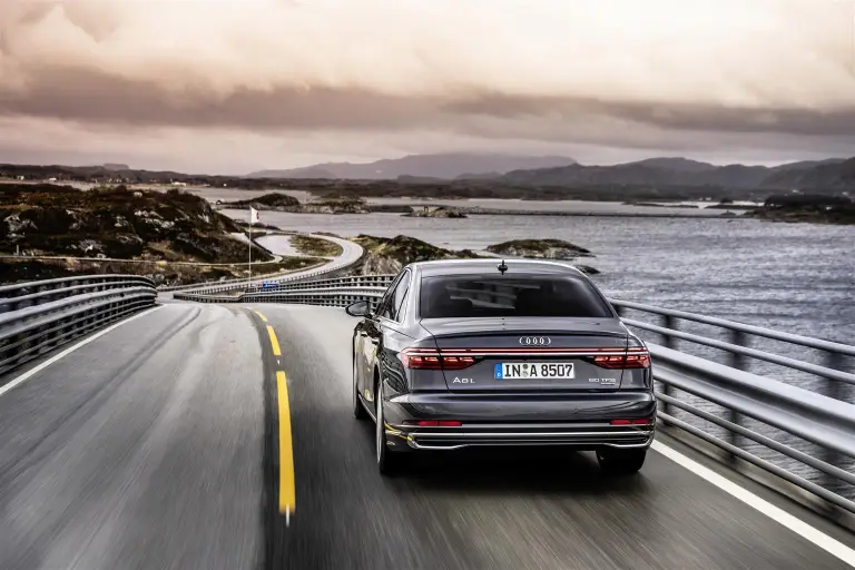 Audi A8 2022 - 5