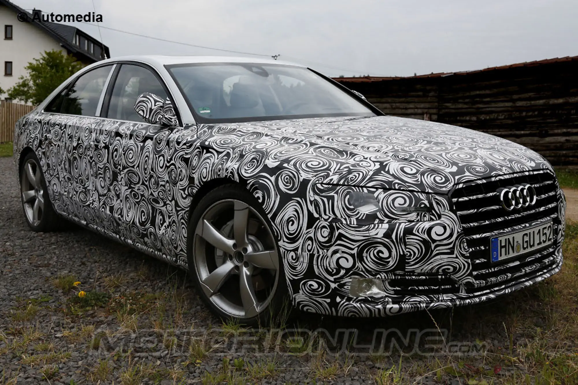 Audi A8 facelift 2014 - Foto spia 30-07-2013 - 2