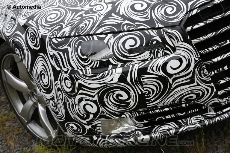 Audi A8 facelift 2014 - Foto spia 30-07-2013 - 10