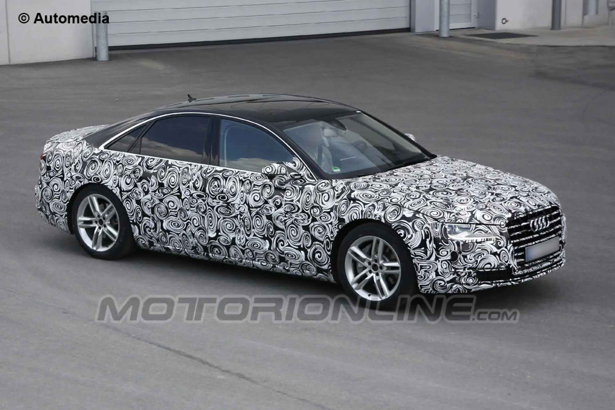 Audi A8 facelift - Foto spia 17-04-2013 - 2