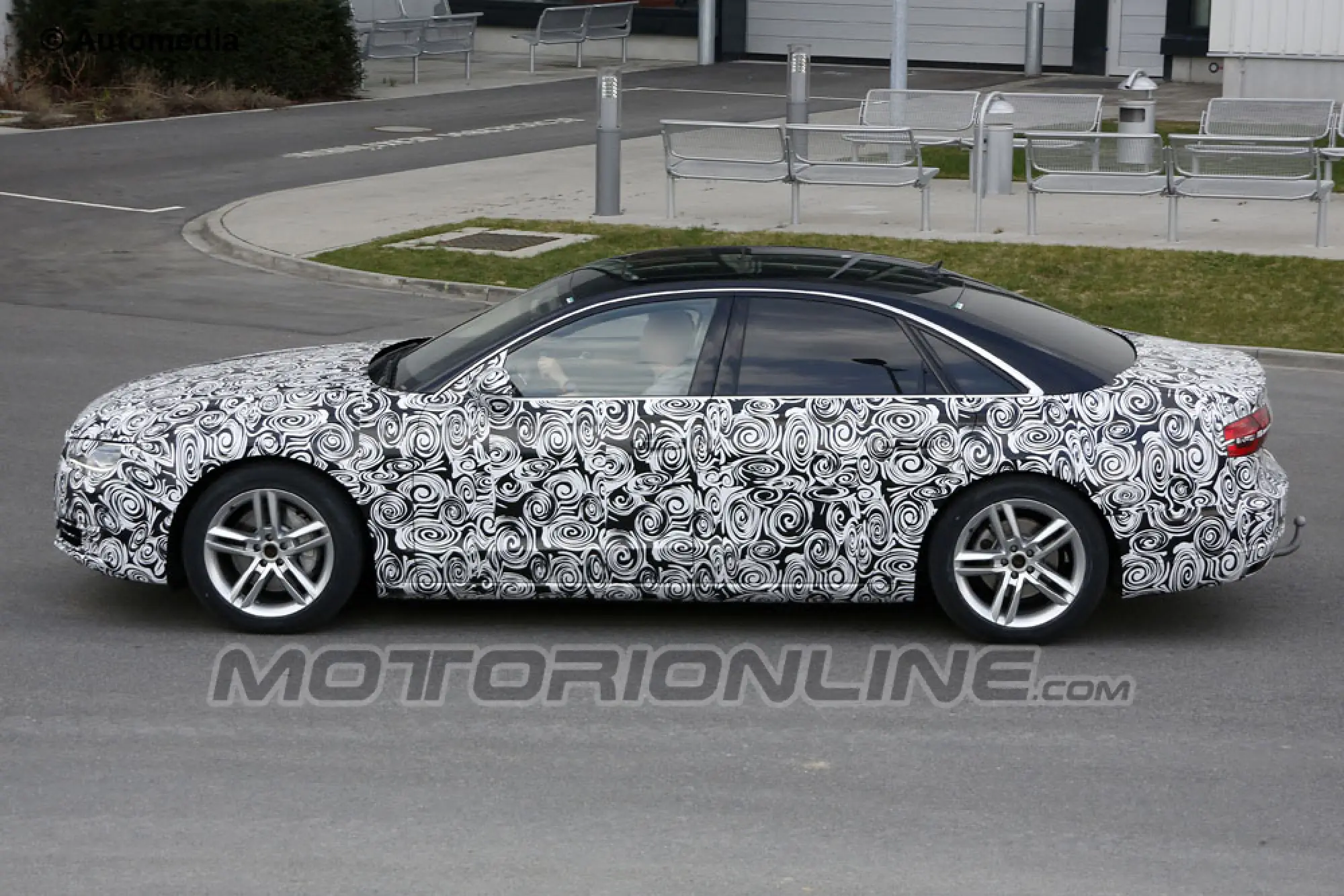 Audi A8 facelift - Foto spia 17-04-2013 - 3