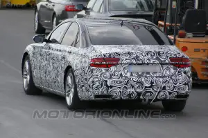 Audi A8 facelift - Foto spia 17-04-2013