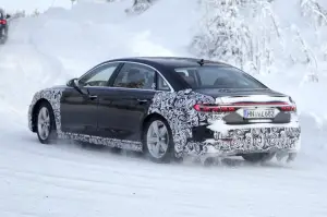 Audi A8 - Foto spia 8-4-2021