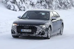 Audi A8 - Foto spia 8-4-2021