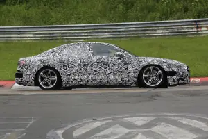 Audi A8 foto spia giugno 2016 - 5