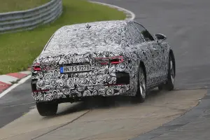 Audi A8 foto spia giugno 2016 - 8