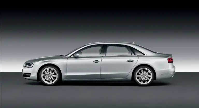 Audi A8 L 2011 - 3