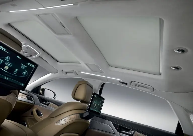 Audi A8 L 2011 - 11