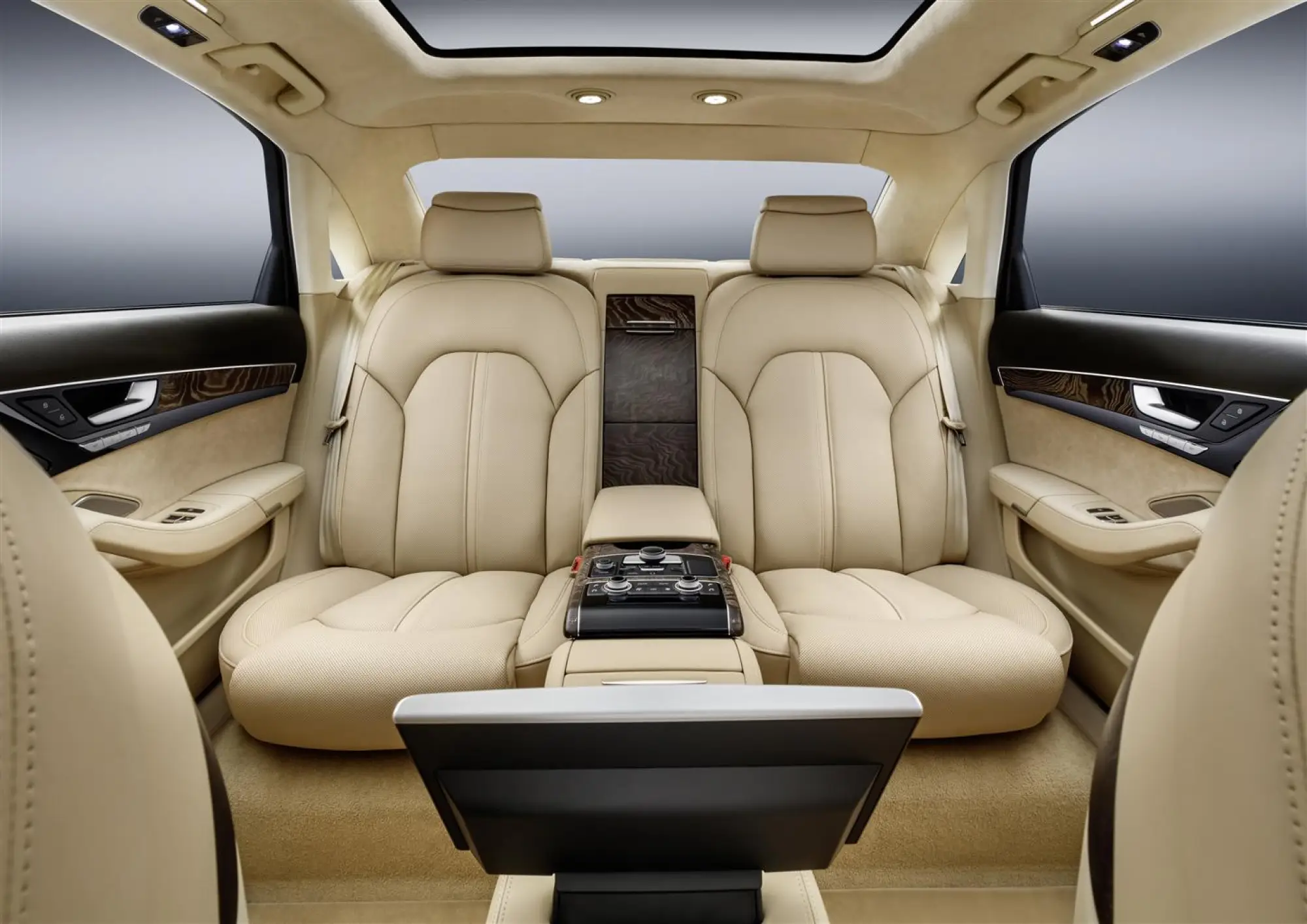 Audi A8 L extended - 10