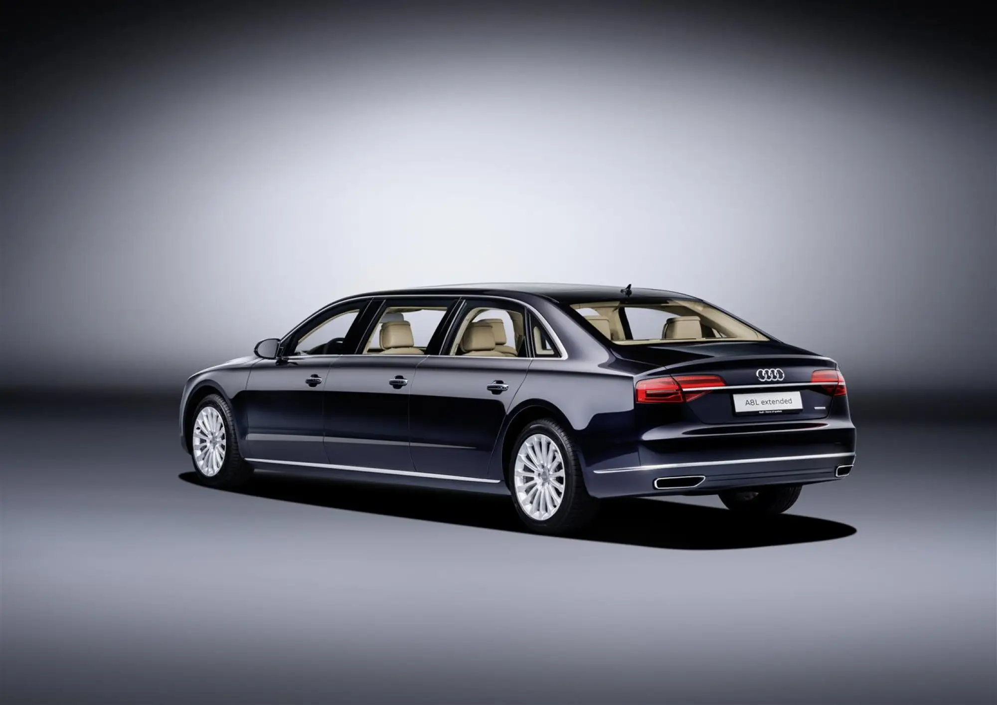 Audi A8 L extended - 2