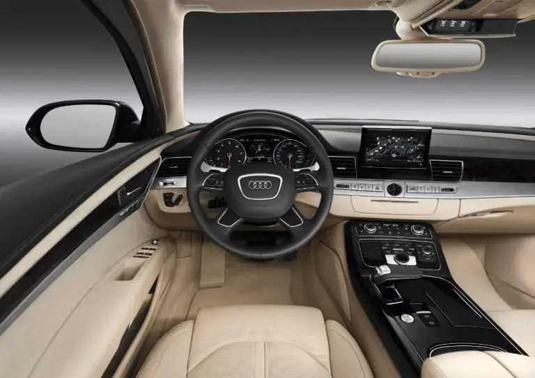 Audi A8 L Security - 5