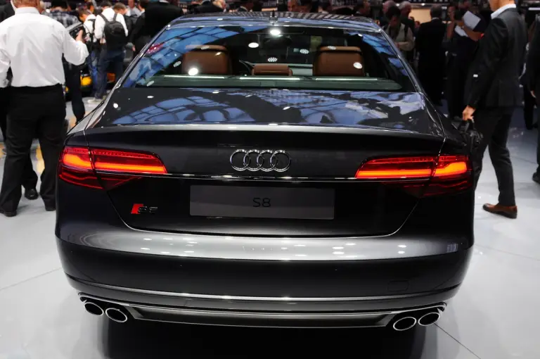 Audi A8 (live) - Salone di Francoforte 2013 - 3