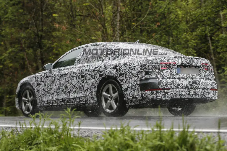 Audi A8 MY 2018 - Foto spia 16-05-2016 - 15