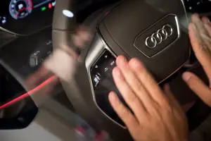 Audi A8 MY 2018 - Teaser test tattile