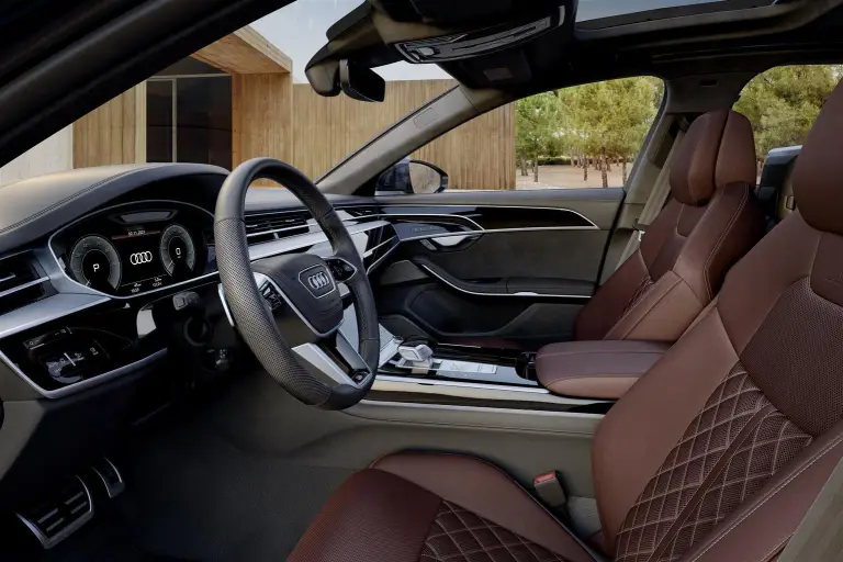 Audi A8 TFSI e - 16