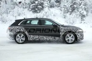 Audi e-tron 2023 - Foto Spia 06-12-2021 - 3