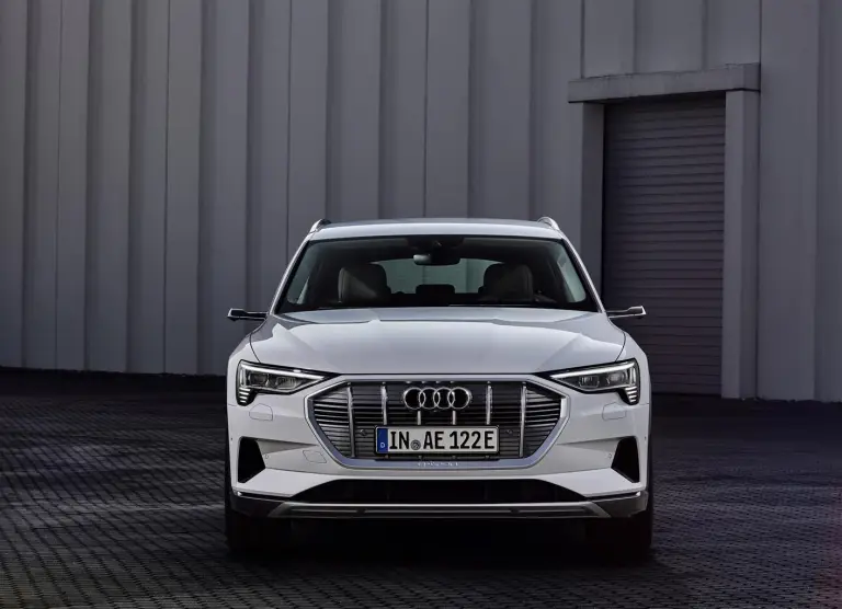 Audi e-tron 50 quattro - 10
