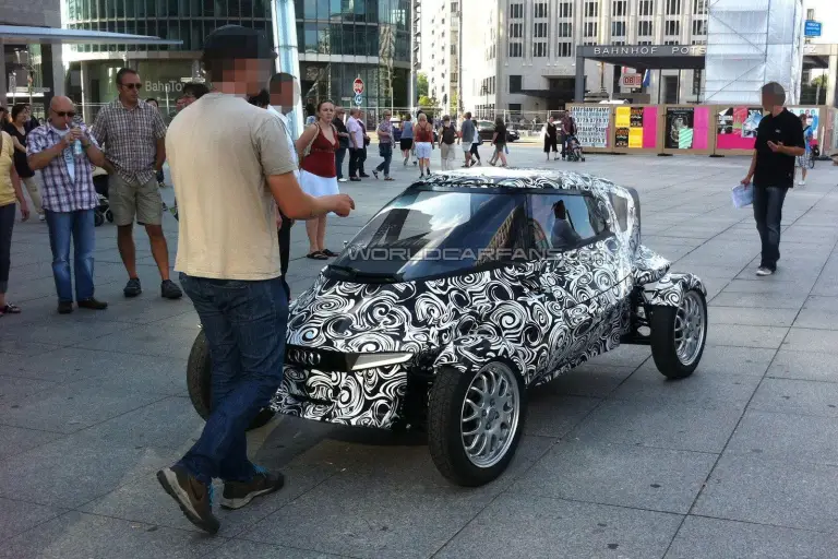 Audi E-Tron City Concept foto spia agosto 2011 - 1