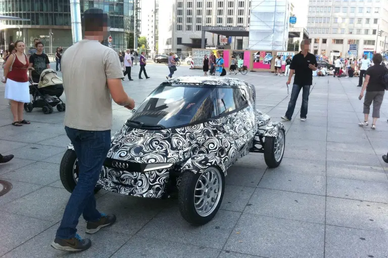 Audi E-Tron City Concept foto spia agosto 2011 - 6