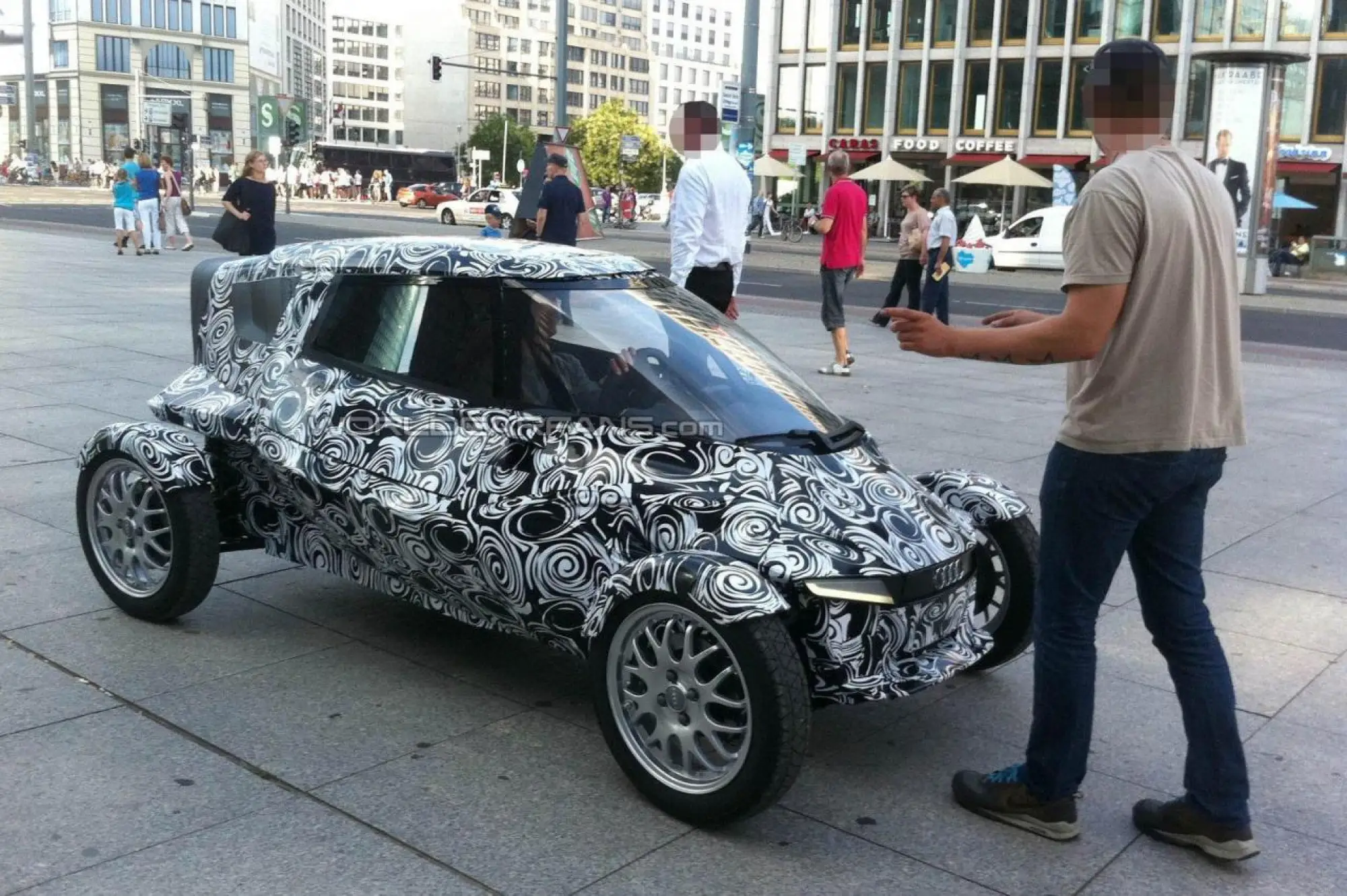 Audi E-Tron City Concept foto spia agosto 2011 - 7