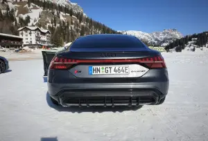 Audi e-tron GT e e-tron GT RS - Primo contatto su ghiaccio - 7
